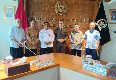 KMDT Temui Wakil Ketua MPR Eddy Soeparno, Dorong Revitalisasi Danau Toba